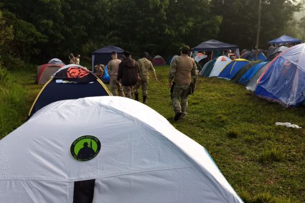 a-camping-primeiro-dia-211802500d-eb01-beec-59c3-9db145df00d9B57DA115-F29E-B5A5-D795-E5666567F791.jpg
