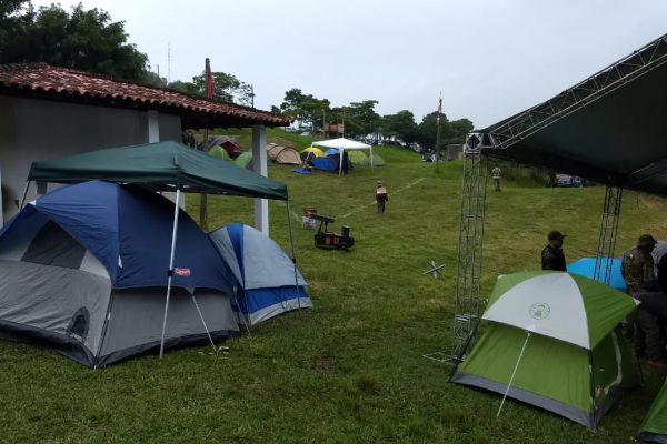 a-camping-primeiro-dia-28c9ef481d-090a-04b7-de3b-dcba46a09d0128B3EDB7-3AD2-316C-AAAA-76373454779C.jpg
