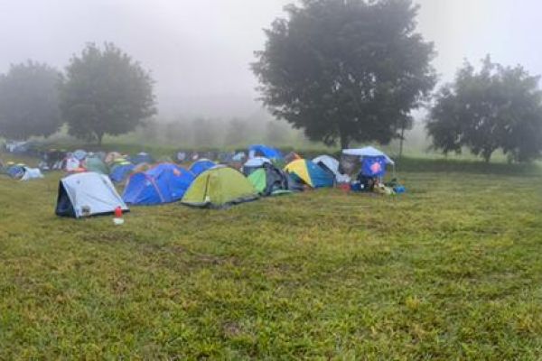 a-camping-primeiro-dia-450f54373f-70a8-b824-8177-4f294d943e23CEF11AA3-096D-9CE8-BDF3-D30E182BFD8B.jpg
